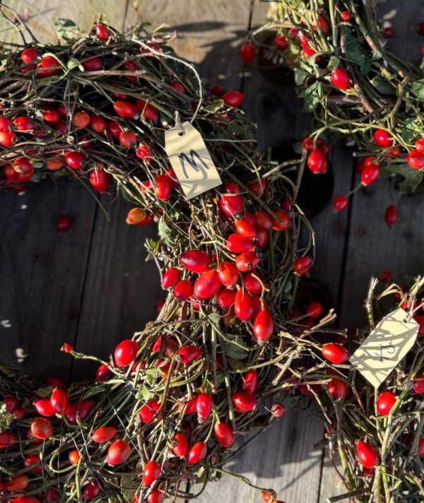 BLUMENTOCHTER Hagebuttenkranz_M